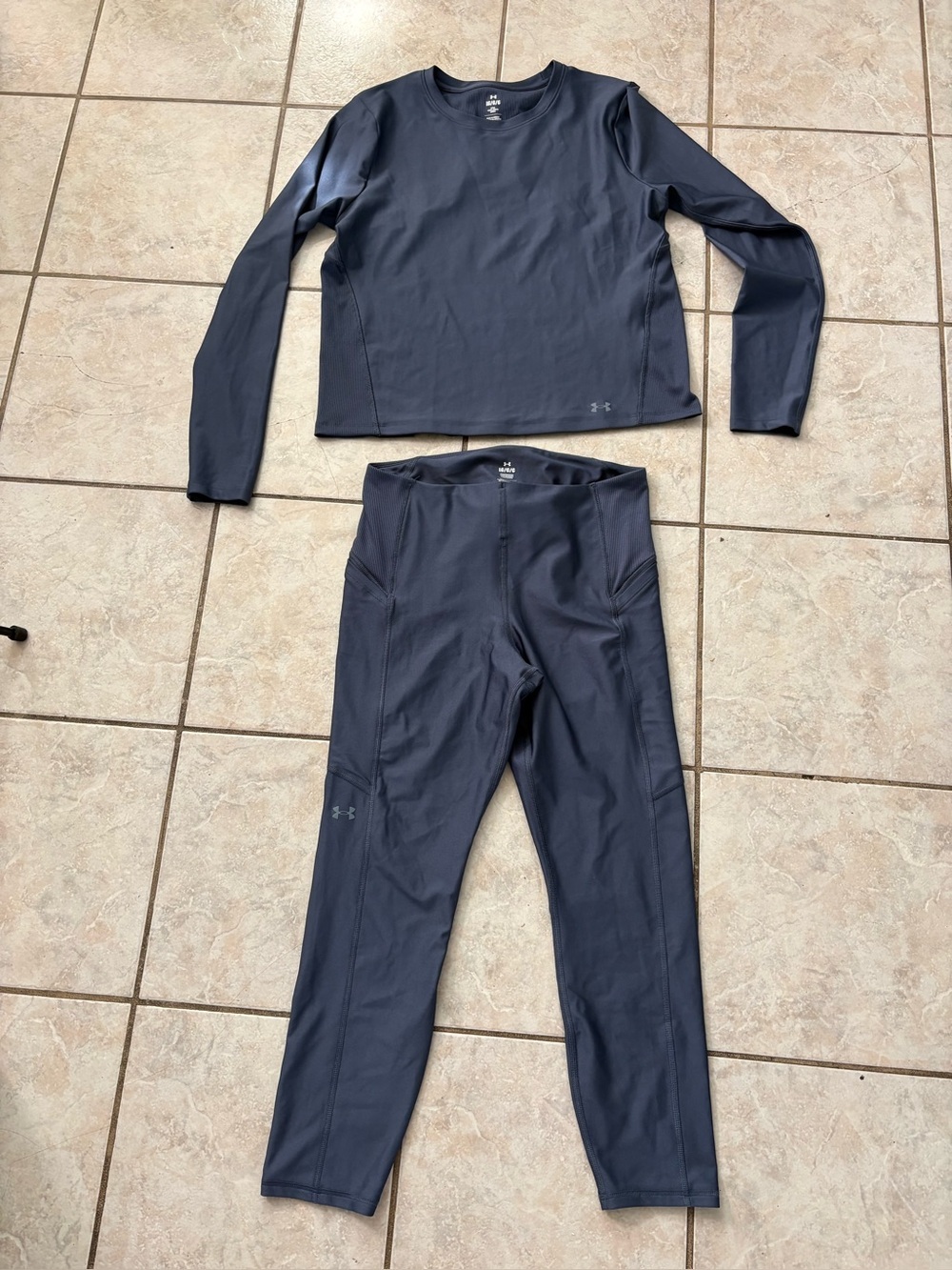 Under Armour Compression Set Long Sleeve Top & Leggings Blue Active Yoga Large